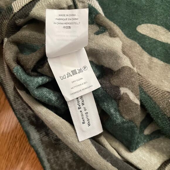 J. Crew Classic Tippi Sweater Womens Small Green Camouflage Merino Wool Pullover - Picture 5 of 8